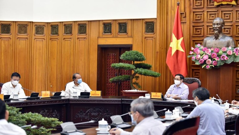 Thủ tướng Chính phủ Phạm Minh Chính làm việc với Bộ Tư pháp. Ảnh VGP/Nhật Bắc