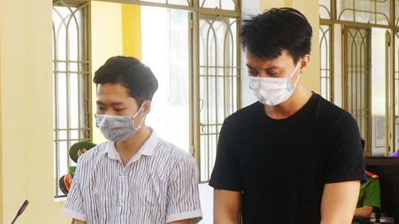 Nguyễn Thái Thành và Vũ Hồng Quang tại phiên tòa.
