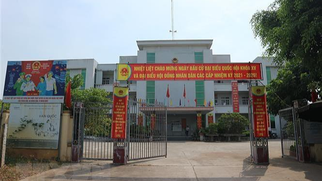 Trụ sở Đảng ủy, UBND xã Tráng Việt (Mê Linh, Hà Nội). Ảnh Mạnh Khánh/TTXVN