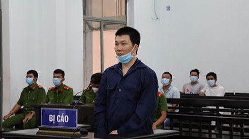 Bị cáo Dương Cao Trí tại phiên tòa xét xử. Ảnh: N.V.