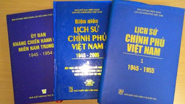 Bộ Lịch sử Chính phủ Việt Nam là tài liệu chính thức giới thiệu về Chính phủ và nền hành chính Việt Nam.