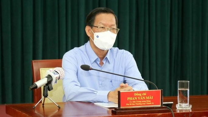 Phó Bí thư Thường trực Thành ủy TP HCM Phan Văn Mãi thông tin về công tác phòng dịch COVID-19 của TP HCM tại buổi họp báo chiều 28/7.