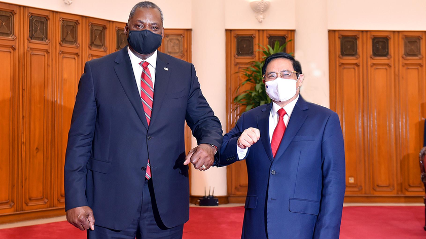 Thủ tướng Phạm Minh Chính tiếp Bộ trưởng Quốc phòng Hoa Kỳ Lloyd Austin đang có chuyến thăm chính thức Việt Nam. Ảnh: VGP/Nhật Bắc