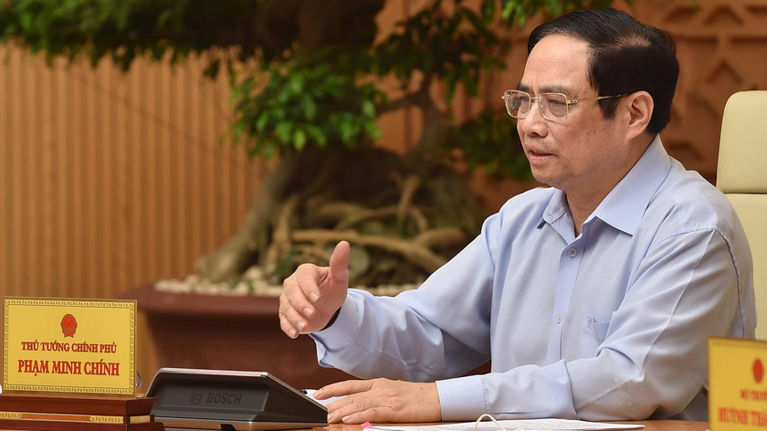 Thủ tướng Phạm Minh Chính yêu cầu tập trung để đẩy nhanh tiến độ sản xuất vaccine trong nước.