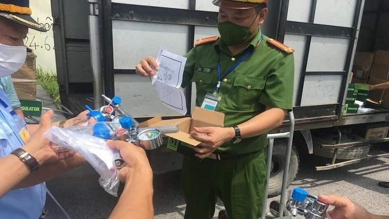 Trên 1.000 van thở oxy được phát hiện, thu giữ . Ảnh: congan.hanoi.gov.vn
