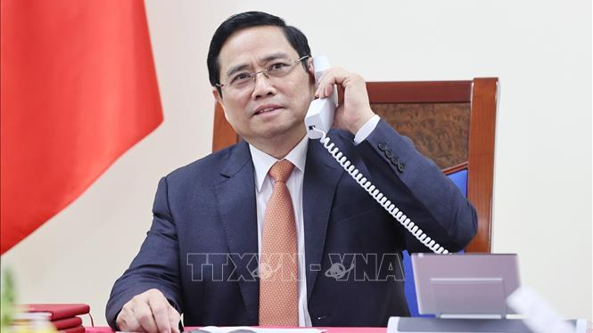 Thủ tướng Chính phủ Phạm Minh Chính đã có cuộc điện đàm với Chủ tịch, Giám đốc điều hành Công ty Pfizer, ông Albert Bourla. Ảnh: TTXVN