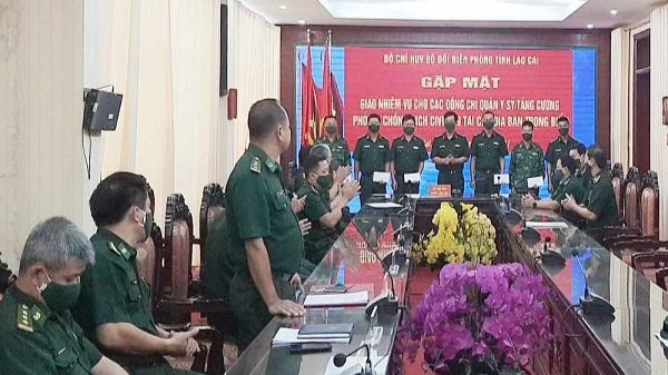 Bộ đội Biên phòng tỉnh Lào Cai điều động thêm 6 quân y sỹ hỗ trợ các tỉnh phía Nam phòng, chống COVID-19. Ảnh:Trung Dũng