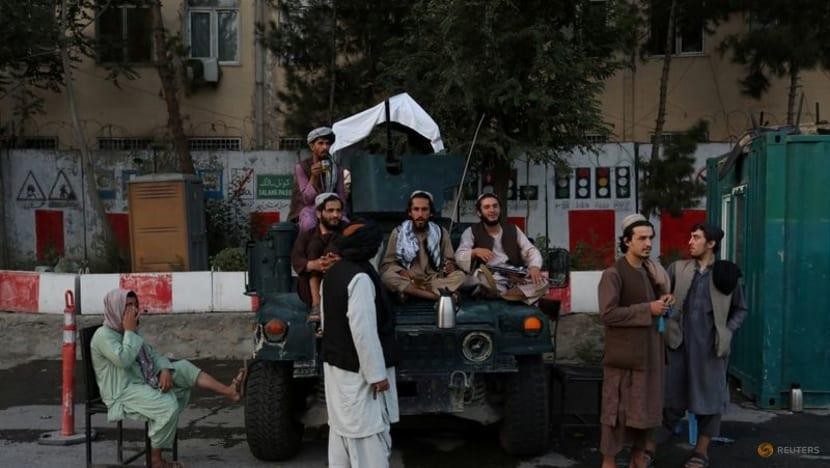 Lính Taliban tại một trong những quảng trường chính của thành phố Kabul, Afghanistan, ngày 1/9/2021. Ảnh: WANA 