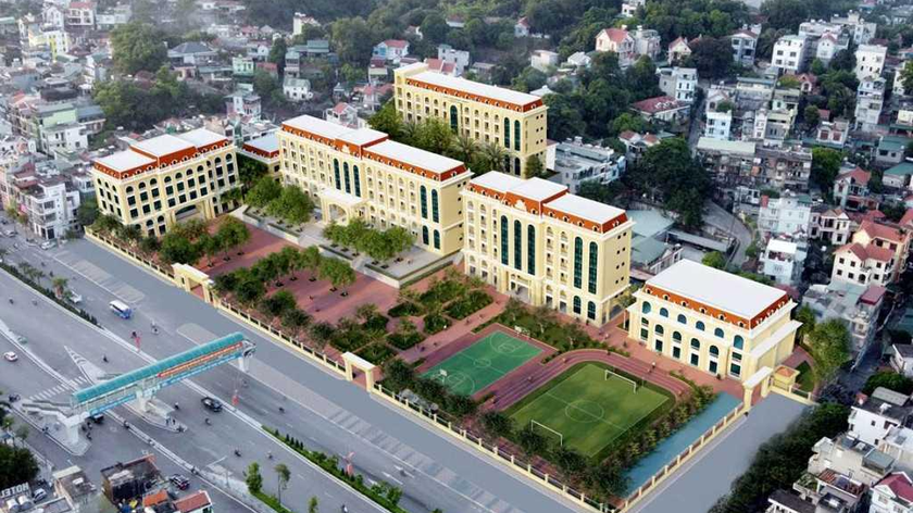 Trường THPT Hòn Gai sẵn sàng cơ sở vật chất đón chào năm học mới 2021-2022. Ảnh: Cổng TTĐT Quảng Ninh