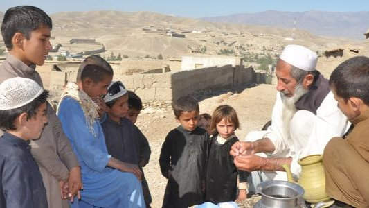 Người dân Afghanistan đang phải chịu khủng hoảng nhân đạo do những bất ổn chính trị và hạn hán. Ảnh: EC