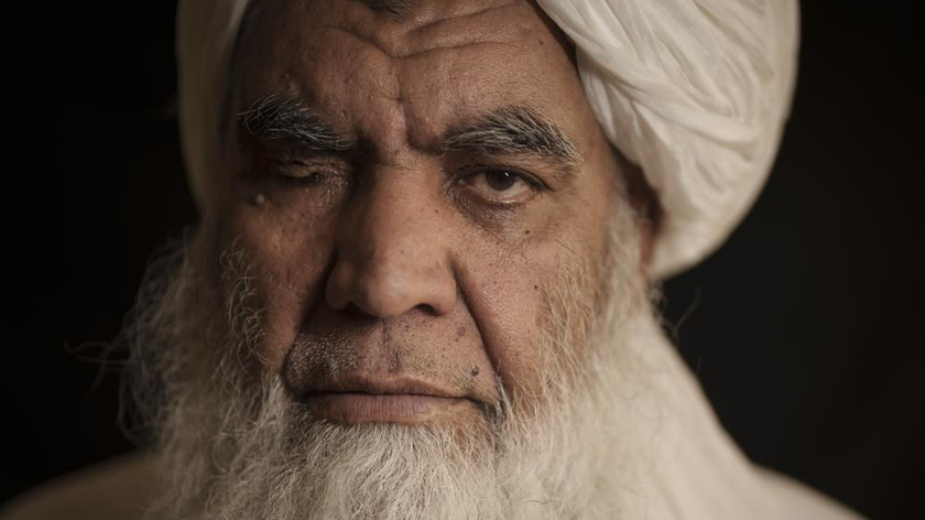 Thủ lĩnh Taliban Mullah Nooruddin Turabi ở Kabul, Afghanistan. Ảnh: AP (chụp ngày 22/9/2021)
