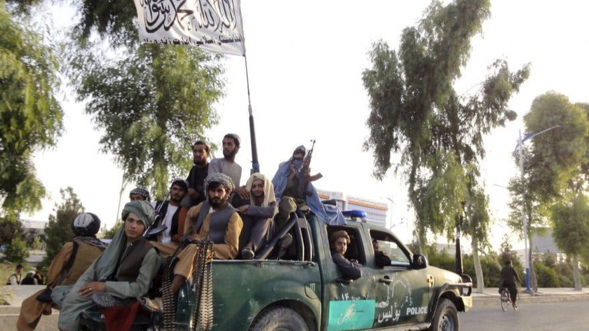 Binh lính Taliban được cho là đã thực hiện các hành vi trả thù quan chức chính phủ cũ ở Afghanistan. Ảnh: Khaama Press