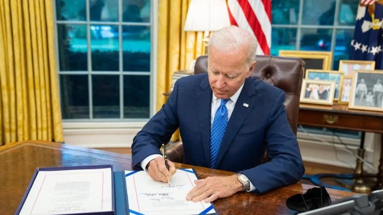 Tổng thống Biden cho biết có nhiều việc phải làm sau khi Quốc hội Hoa Kỳ ngăn chặn việc đóng cửa Chính phủ. Ảnh: Nhà Trắng