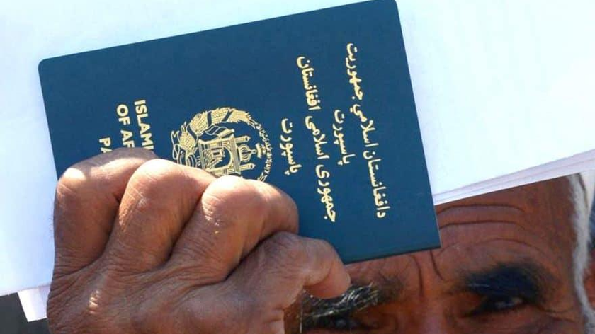 Thẻ căn cước và hộ chiếu mới sẽ được cấp bởi Tiểu vương quốc Hồi giáo Afghanistan. 