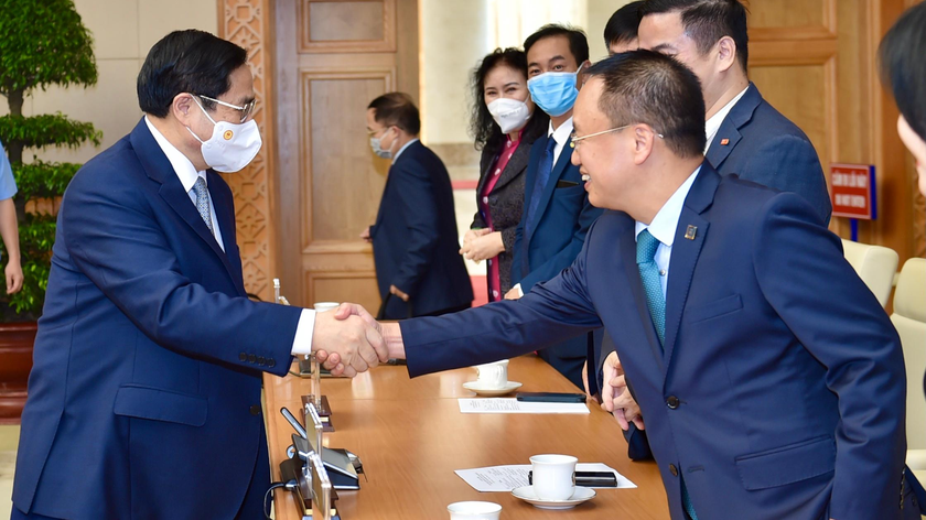 Thủ tướng Chính phủ gặp mặt doanh nhân nhân Ngày Doanh nhân Việt Nam (13/10). Ảnh: VGP/Nhật Bắc