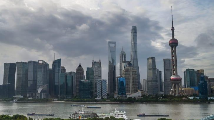 Tháp Thượng Hải cao 632 mét. Ảnh: Reuters