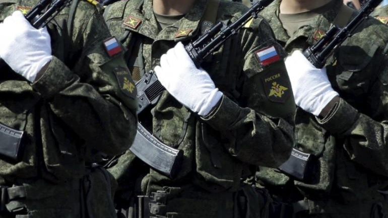 Sau khi bạo lực gia tăng ở miền đông Ukraine đầu năm nay, vào tháng 3, Nga đã triển khai hàng chục nghìn quân dọc theo biên giới chung với Ukraine. Ảnh: Reuters