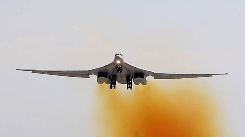 Máy bay ném bom mang tên lửa chiến lược Tu-160