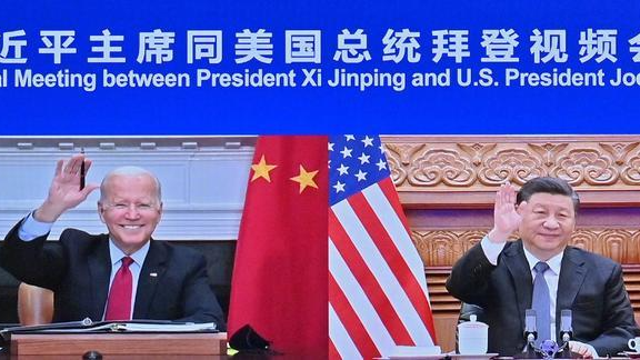 Tổng thống Mỹ Joe Biden và Chủ tịch Trung Quốc Tập Cận Bình trong cuộc gặp trực tuyến vào sáng 16/11/2021 (theo giờ Bắc Kinh). Ảnh: Tân Hoa xã