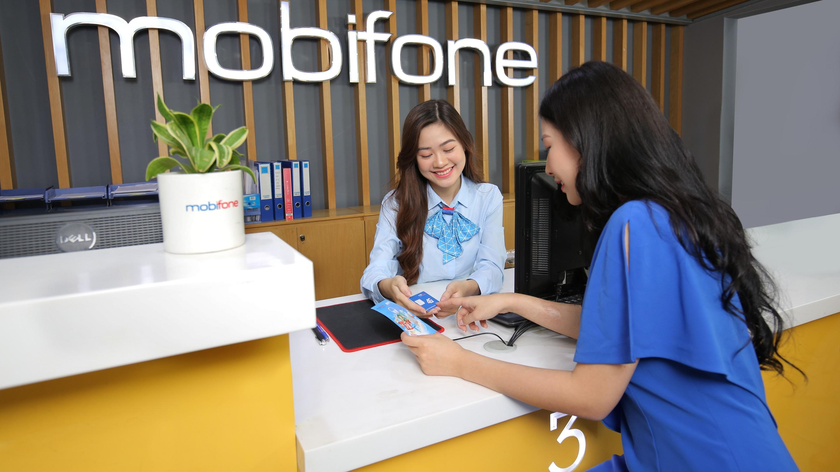 MobiFone đã trở thành nhà mạng di động đầu tiên được phép triển khai thí điểm cung cấp dịch vụ Mobile Money trên phạm vi toàn quốc. 