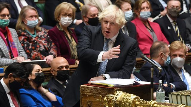 Thủ tướng Anh Boris Johnson trả lời các câu hỏi chất vấn tại Hạ viện ở London hôm thứ Tư. Ảnh: do Quốc hội Vương quốc Anh công bố, phát qua AFP
