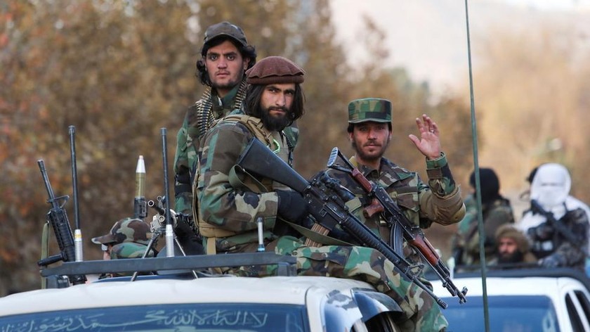 Các thành viên của Taliban trong lễ duyệt binh ở Kabul. Ảnh: Reuters