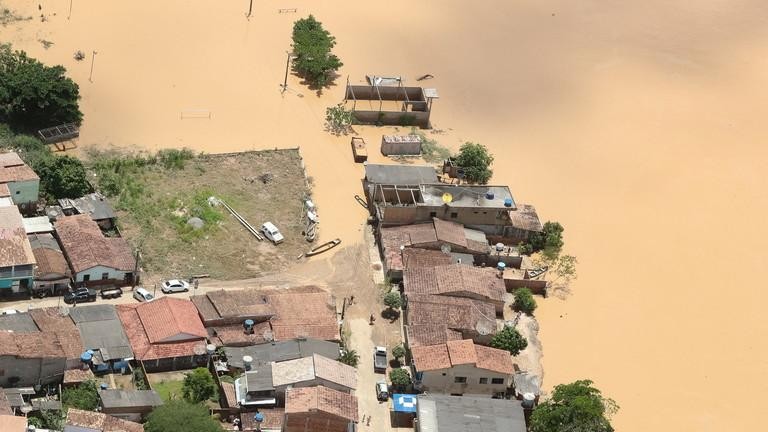 Tình trạng ngập lụt nghiêm trọng ở đông bắc Brazil sau nhiều tuần mưa lớn. Ảnh: Văn phòng Tổng thống Brazil (phát qua Reuters)