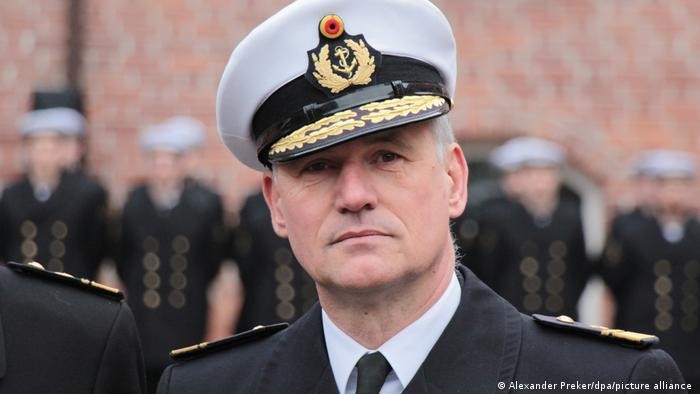 Phó đô đốc Kay-Achim Schönbach đã phải từ chức khi phát ngôn mâu thuẫn trực tiếp với quan điểm chính thức của EU và Mỹ về Bán đảo Crimea. Ảnh: dpa