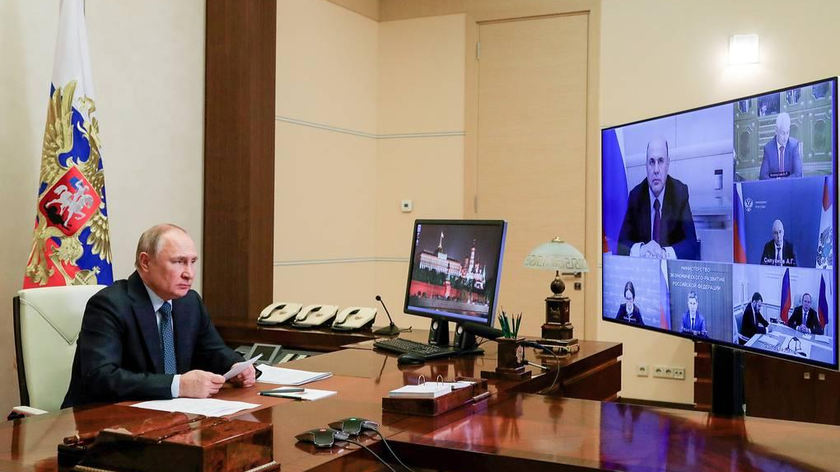 Tổng thống Vladimir Putin tại một cuộc họp về các vấn đề kinh tế của Nga hôm 18/4. Ảnh: TASS