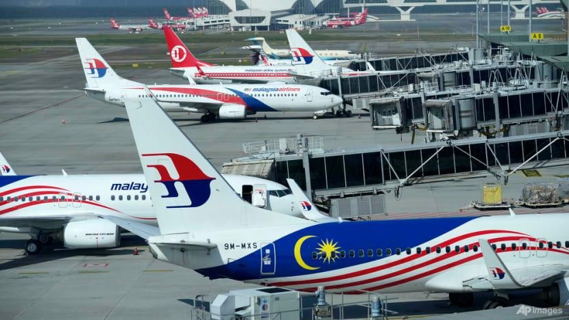 Máy bay của Malaysia Airlines tại Sân bay Quốc tế Kuala Lumpur ở Sepang, Malaysia vào ngày 1/4/2022. Ảnh: AP