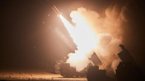 Hàn Quốc và Hoa Kỳ tổ chức cuộc tập trận bắn tên lửa chung tại một địa điểm không xác định vào ngày 6/ 6/2022 (ảnh này do Hội đồng Tham mưu trưởng Liên quân công bố phát trên Yonhap)