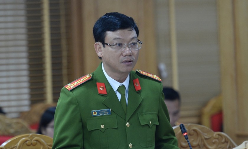 Đại tá Vũ Như Hà, Phó Cục trưởng C03 Bộ Công an thông tin đến báo chí. Ảnh: Trần Cường