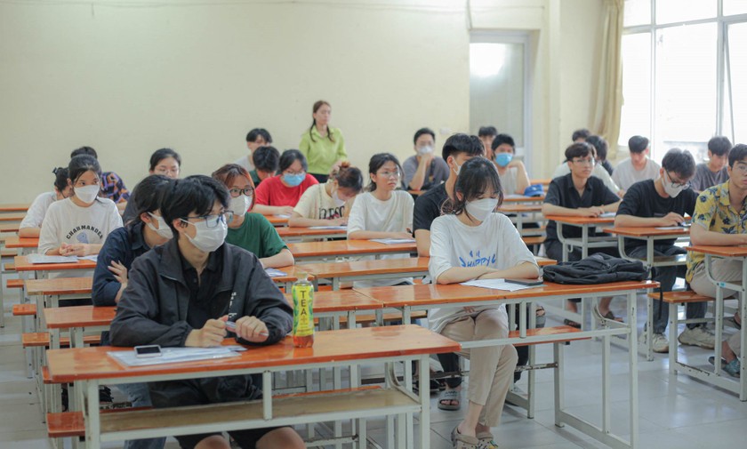 Thí sinh tham dự kỳ thi năng khiếu của Trường Đại học Kiến trúc Hà Nội vào ngày 2/7 vừa qua. (Ảnh: Trường ĐH Kiến trúc HN)