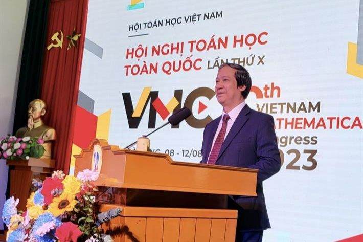 Bộ trưởng Nguyễn Kim Sơn phát biểu tại Hội nghị Toán học toàn quốc lần thứ X. (Ảnh: Bộ GD&ĐT)