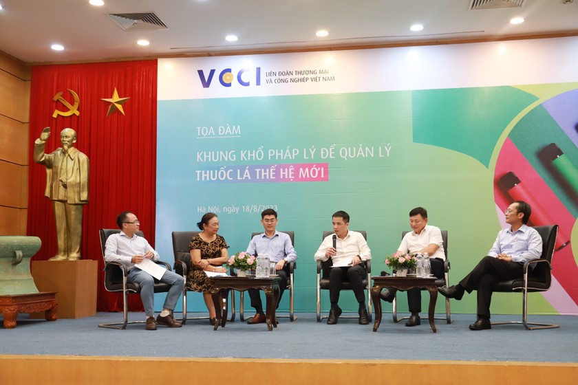 Tọa đàm “Khung khổ pháp lý để quản lý thuốc lá thế hệ mới” do Liên đoàn Thương mại và Công nghiệp Việt Nam (VCCI) tổ chức. (Nguồn ảnh: TL)