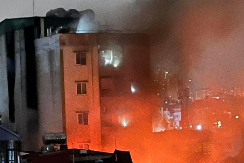 Vụ hỏa hoạn xảy ra tại chung cư mini ở ngõ 29/70 phố Khương Hạ.