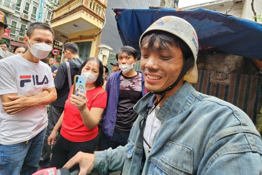 Anh Nguyễn Đăng Văn (Quế Võ, Bắc Ninh) - shipper cứu người trong vụ cháy chung cư mini ở Hà Nội. (Ảnh: VOV)