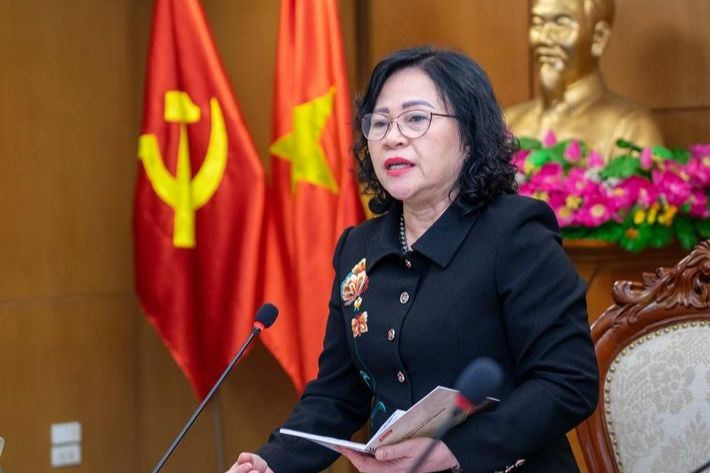 Thứ trưởng Ngô Thị Minh phát biểu tại phiên họp.