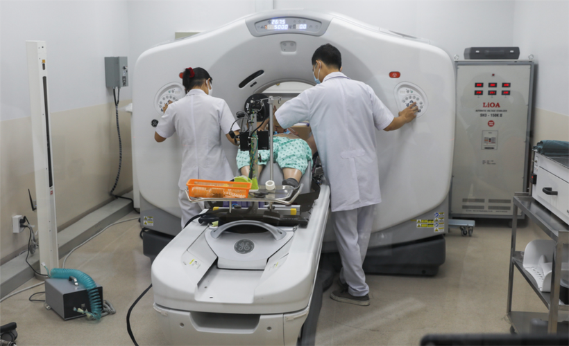 Chụp cắt lớp cho bệnh nhân tại BV Ung bướu TP HCM. (Ảnh: Sở Y tế TP HCM)