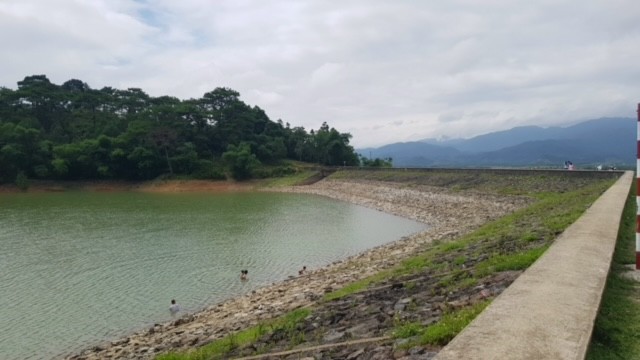 Nhiều hồ chứa nước trên địa bàn tỉnh Thừa Thiên Huế hiện vẫn chưa được kiểm định an toàn hồ đập do thiếu kinh phí. (Ảnh: PV)