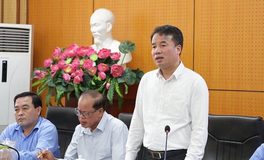 Tổng Giám đốc BHXH Việt Nam Nguyễn Thế Mạnh phát biểu kết luận tại buổi làm việc. (Ảnh: PV)