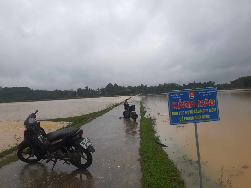 Tình hình mưa lũ ở Hà Tĩnh đang diễn biến phức tạp.