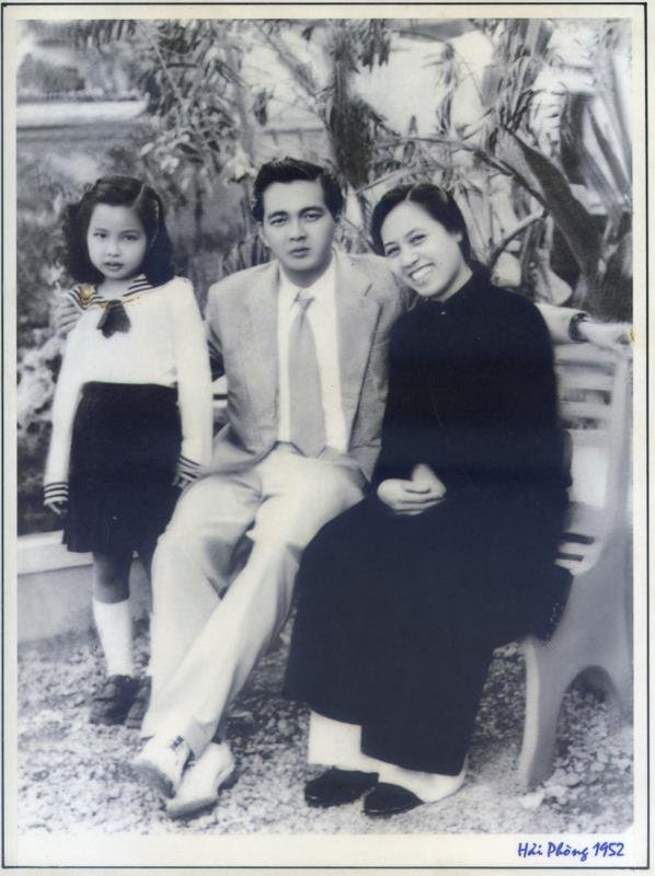 Gia đình nhạc sĩ Đoàn Chuẩn năm 1952. (Nguồn: Internet)