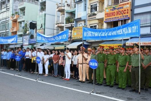 Các lực lượng tỉnh Bạc Liêu tham gia thực hiện tháng hành động phòng, chống ma túy.
