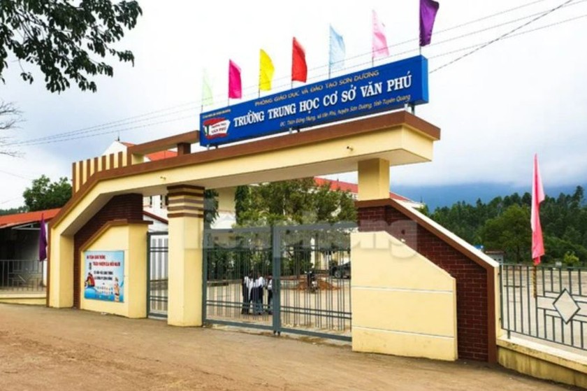 Trường THCS Văn Phú nơi xảy ra vụ việc. Ảnh: Báo Tiền phong