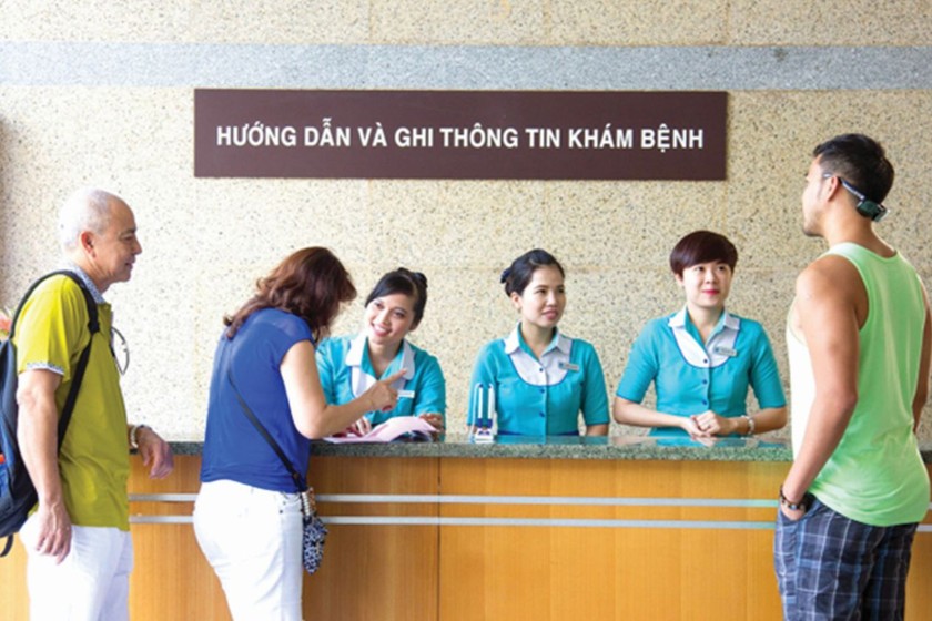 Người nước ngoài đến Việt Nam điều trị bệnh theo hình thức du lịch y tế ngày càng tăng. (Ảnh: VGP)