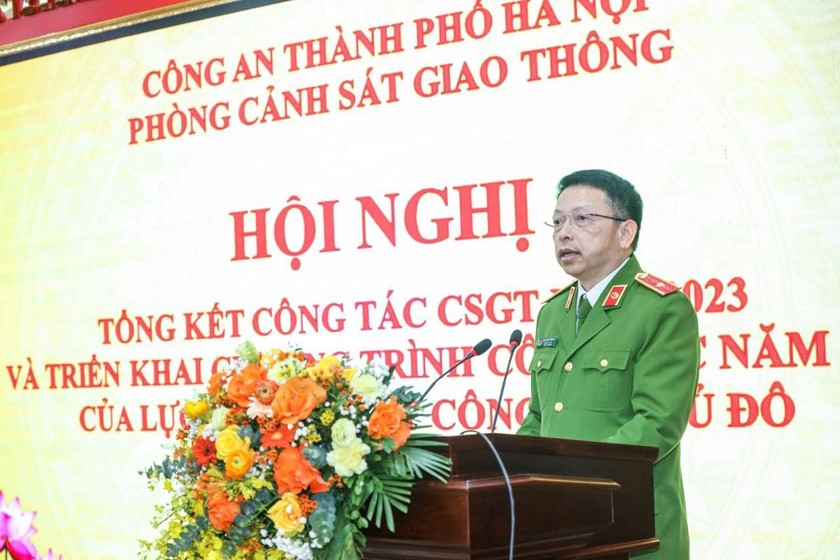 Thiếu tướng Nguyễn Hồng Ky, Phó Giám đốc Công an TP Hà Nội, phát biểu tại buổi lễ (Ảnh: Hoàng Tiến).