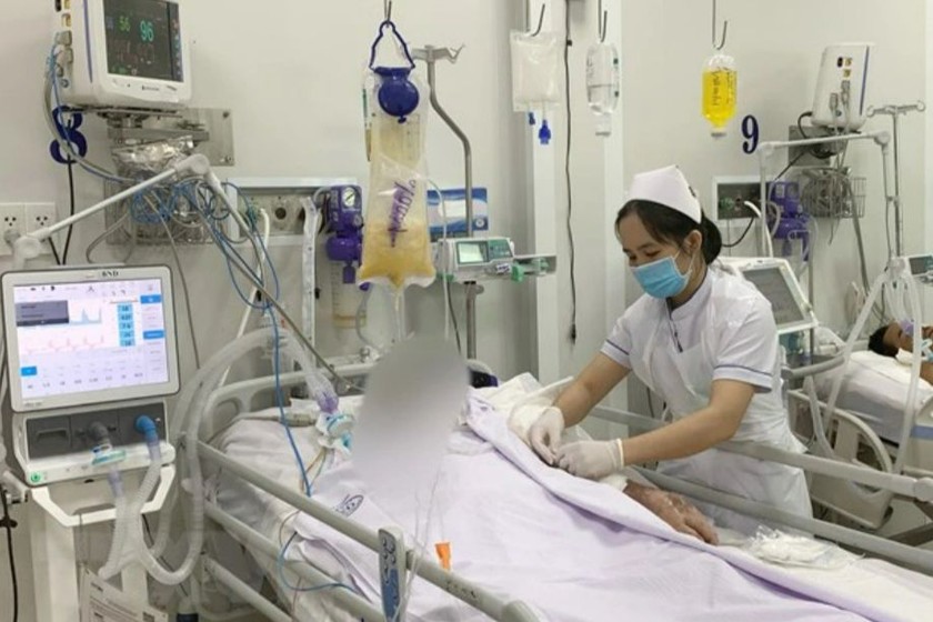 Một bệnh nhân ngộ độc Botulinum được điều trị tại Bệnh viện Chợ Rẫy, TP HCM hồi tháng 5/2023.