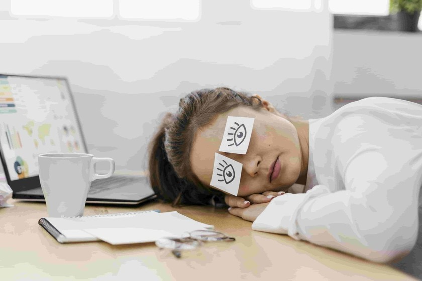 Sau kỳ nghỉ Tết, nhiều người cảm thấy chán nản, hụt hẫng không muốn làm việc. (Ảnh minh họa, nguồn: NQH Tutor)