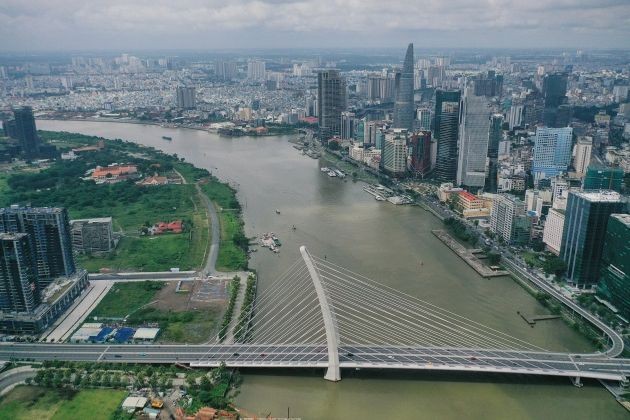 Sông Sài Gòn đoạn qua trung tâm TP HCM. (Ảnh: Bùi Yên)